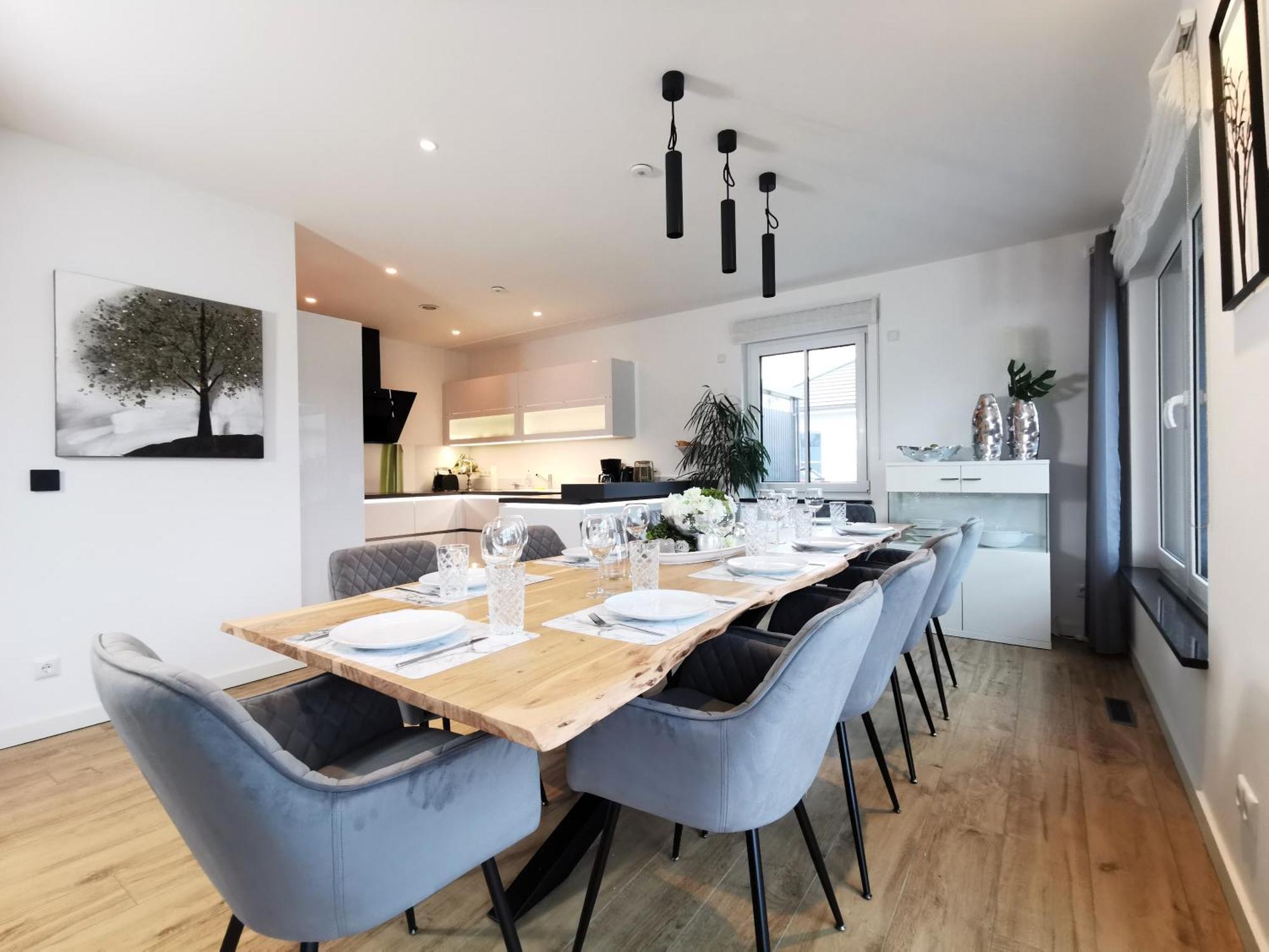 Bohnapartments Luxury Villa Berlin - 210Qm - Wintergarten - Kamin - 4 Kostenlose Parkplaetze - 6 Schlafzimmer - Neubau - Luxusausstattung Birkenwerder Eksteriør bilde