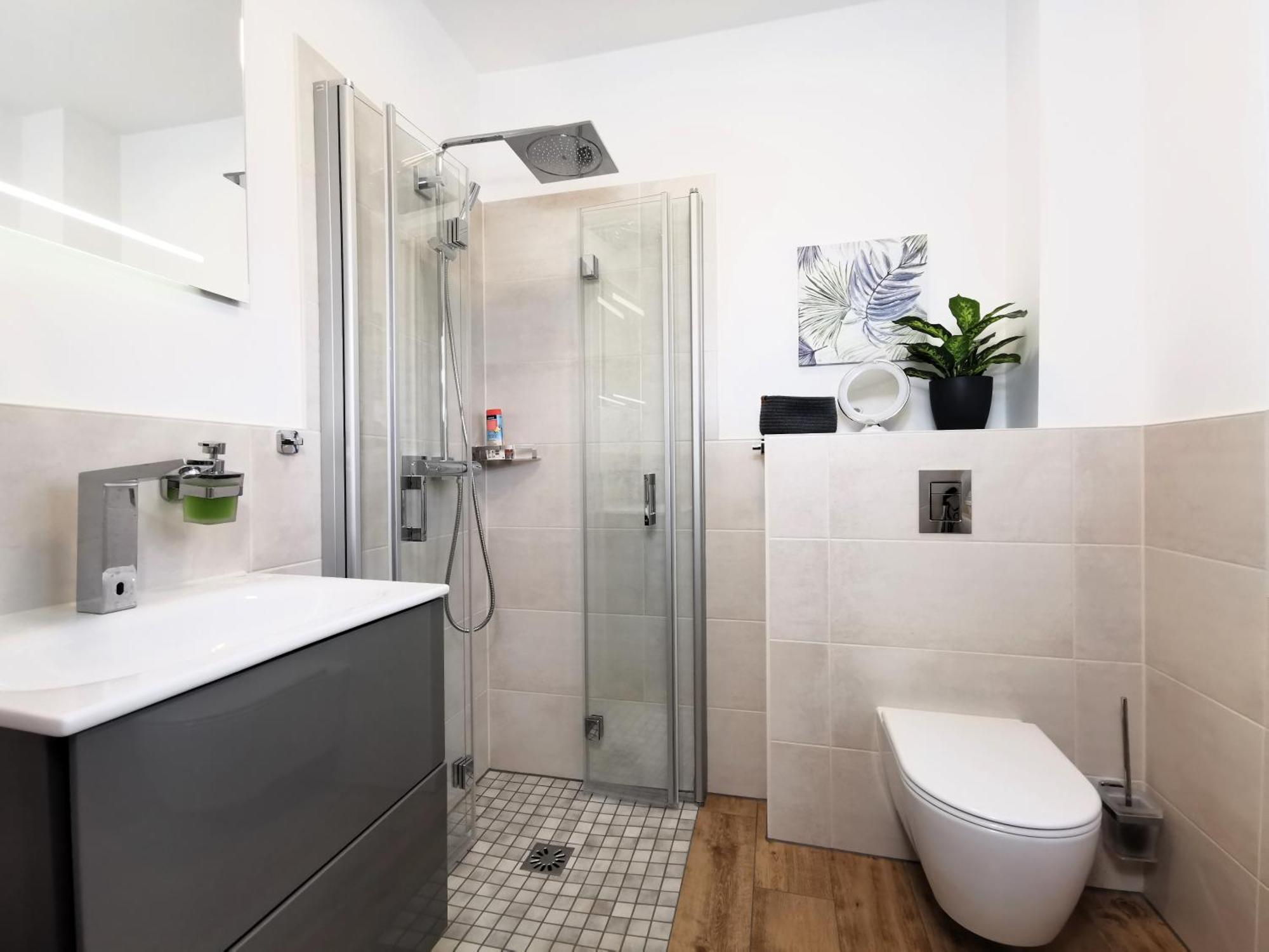 Bohnapartments Luxury Villa Berlin - 210Qm - Wintergarten - Kamin - 4 Kostenlose Parkplaetze - 6 Schlafzimmer - Neubau - Luxusausstattung Birkenwerder Eksteriør bilde